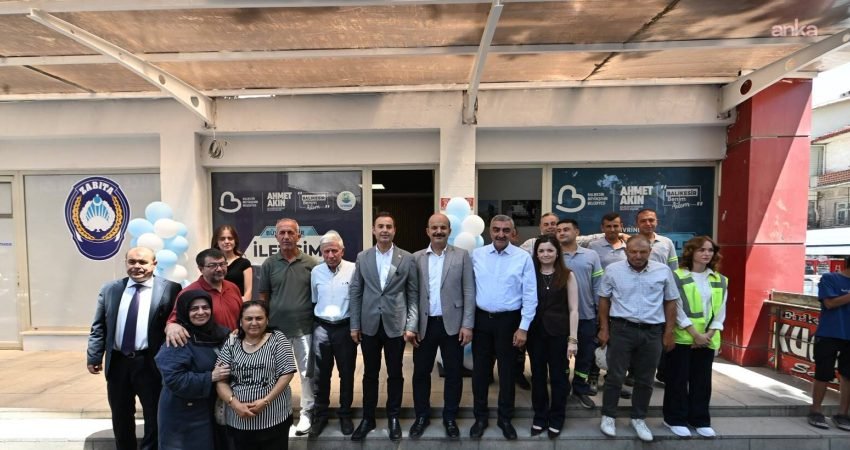 Balıkesir Büyükşehir Belediye Başkanı Ahmet Akın, İvrindi’de düzenlenen törende Kent