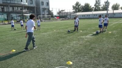Balıkesir Büyükşehir Belediyesi'nin Yaz Spor Okulları kapsamında 6-14 yaş arası