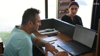 Balıkesir Büyükşehir Belediyesi, alanında uzman eğitimcilerle birlikte gençlere üniversite tercihinde