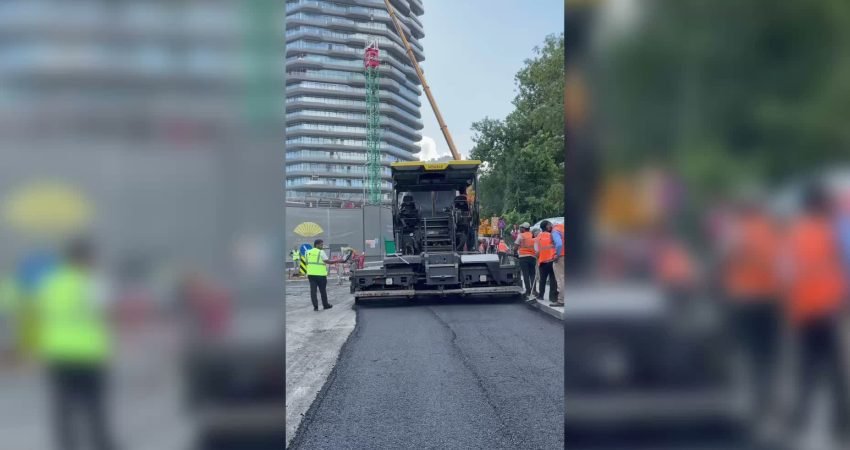 Beşiktaş Belediyesi, ilçede ulaşım konforunu artırmak için yol çalışmalarına aralıksız