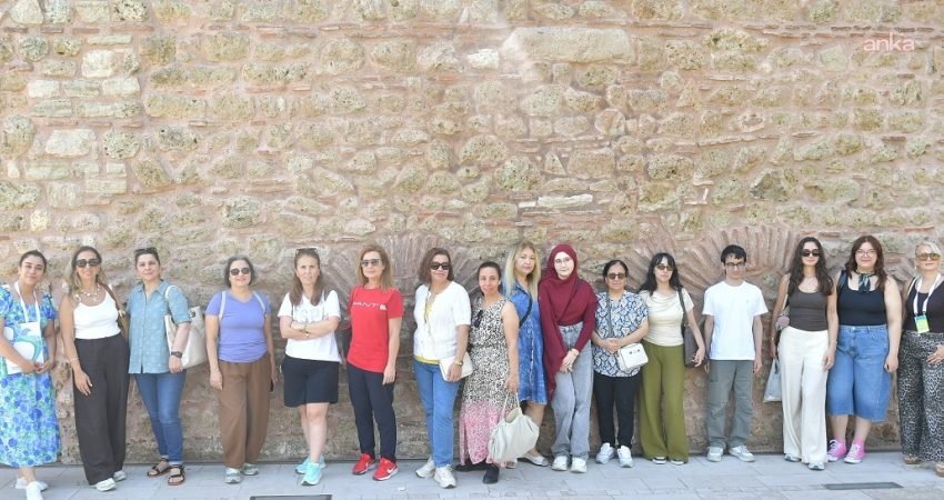 Beylikdüzü Belediyesi’nin ücretsiz olarak düzenlediği "Rotamız Sanat" gezileri devam ediyor.