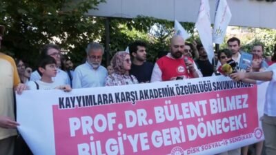 Bilgi Üniversitesi’nden işten çıkartılan Prof. Dr. Bülent Bilmez, DİSK’e bağlı