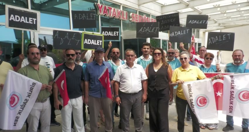 Birlik Sağlık-Sen, Bornova Devlet Hastanesi'nde görev yapan hemşire Şeyda Ezer'in