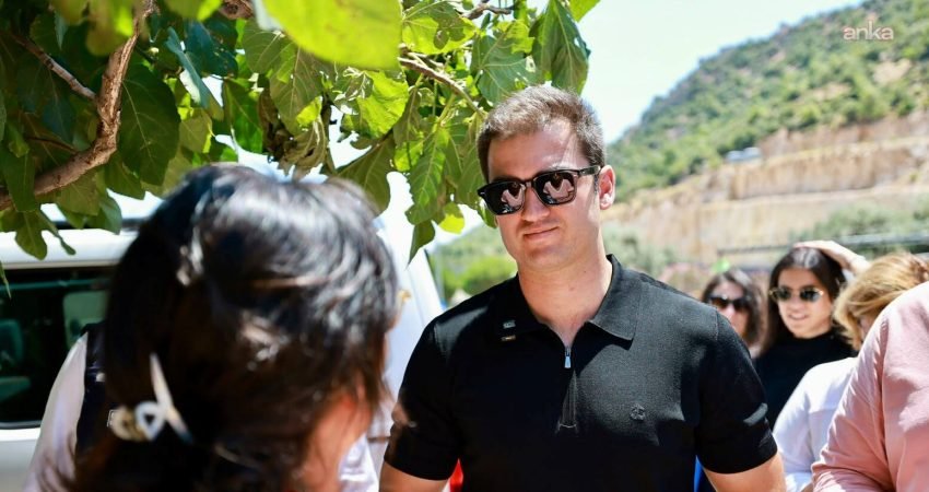 Bodrum Belediye Başkanı Tamer Mandalinci, mahalle ziyaretleri kapsamında Konacık Mahallesi’nde