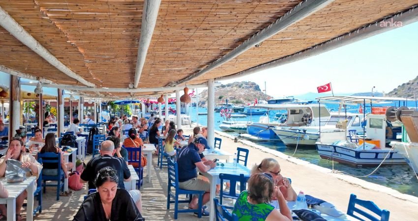 Bodrum Belediyesi iştiraki Bodrum Belediye A.Ş. tarafından işletilen 21 kafe,
