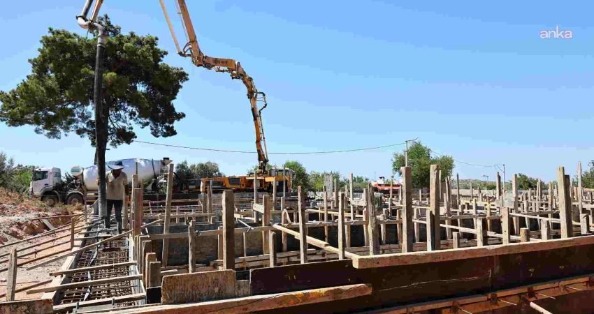 Bodrum Belediyesi, Pınarlıbelen Mahallesi'nde yapımına başlanan Pazar Yeri ve Sosyal