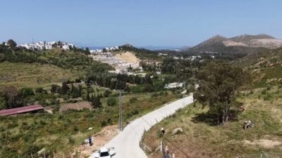 Bodrum Belediyesi Fen İşleri Müdürlüğü ekipleri, ilçe genelinde beton yol