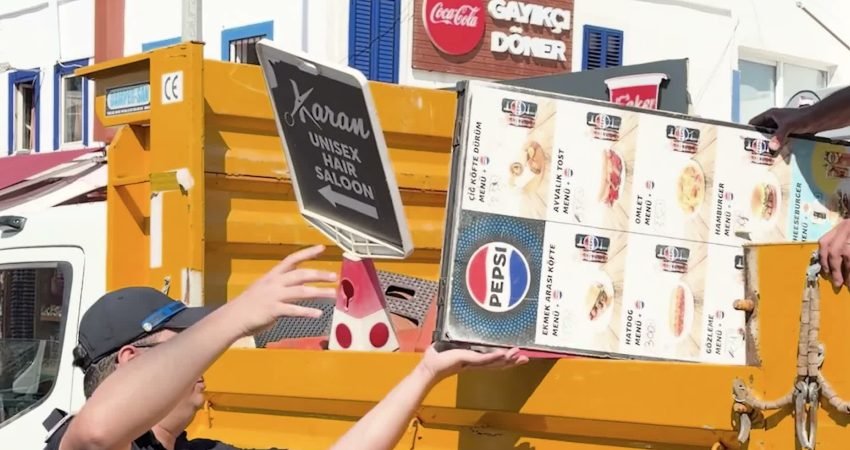 Bodrum Belediyesi Zabıta Müdürlüğü ile Bodrum İlçe Emniyet Müdürlüğü ekipleri,