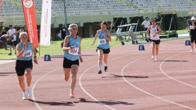 Atletizm Federasyonu ve İzmir Masterları Atletizm Kulübü tarafından düzenlenen Murat