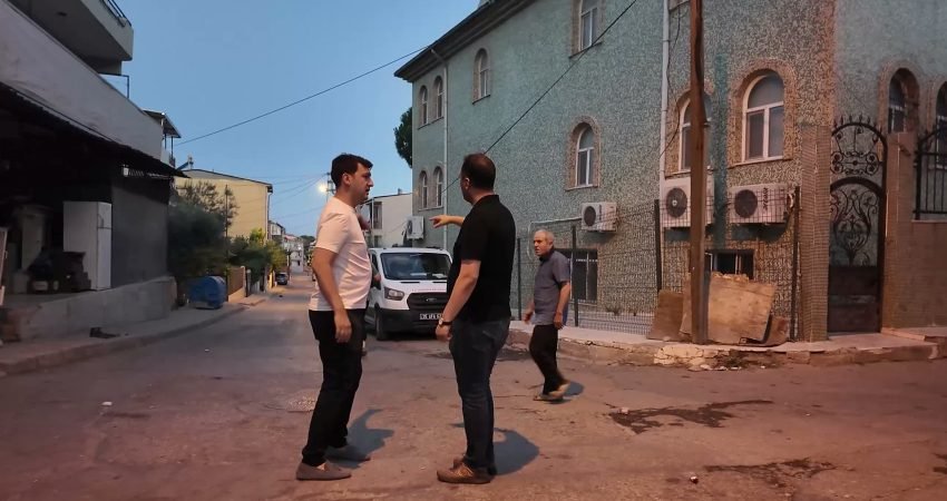 Bornova Belediye Başkanı Ömer Eşki, Yeşilçam Mahallesi'nde yapılacak yatırımları yerinde