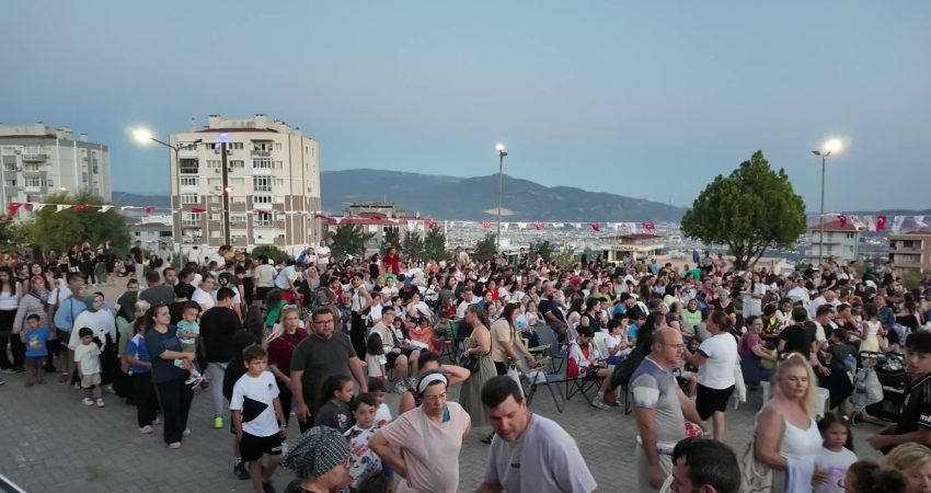 Bornova Belediyesi’nin Açık Hava Sineması Yaz Animasyon Film Günleri, Evka-4’te