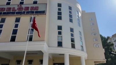 Bornova Belediyesi Gençlik Eğitim Merkezi (BELGEM), sunduğu ücretsiz eğitim desteğiyle
