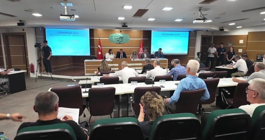 Bornova Belediyesi, Başkan Ömer Eşki liderliğinde kentsel, yeşil ve dijital