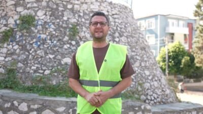 Buca Belediyesi, artan sıcaklıklarla birlikte temizlik çalışmalarını ilçe genelinde yoğunlaştırdı.