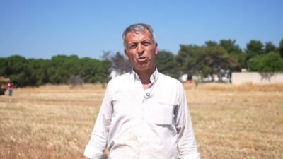 Buca Belediyesi, köyler bölgesinde hayvancılıkla geçinen üreticilere ücretsiz saman balyası