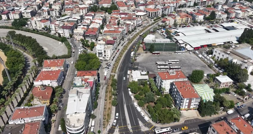 İzmir Büyükşehir Belediyesi, Buca’nın en önemli ulaşım güzergahlarından Cemil Şeboy