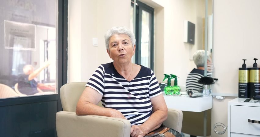Buca Belediyesi’nin Çınarlar Buluşma Noktaları, ücretsiz kuaför, sağlık ve psikolojik