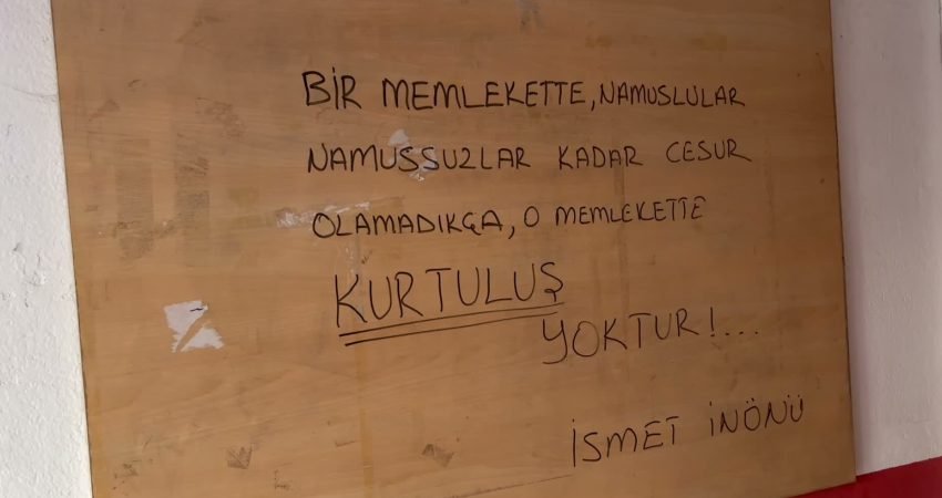 Burdur'da CHP İl ve 11 ilçe örgütlerinin başkanları ile Burdur