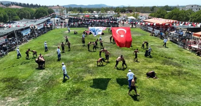 Balıkesir’in Burhaniye ilçesinde bu yıl 10'uncusu düzenlenecek Burhaniye-Kızıklı Yağlı Pehlivan