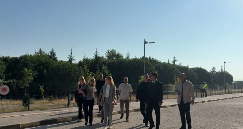 Görevden alınan Bursa Büyükşehir Belediye Başkanı Mustafa Bozbey bugün ilk