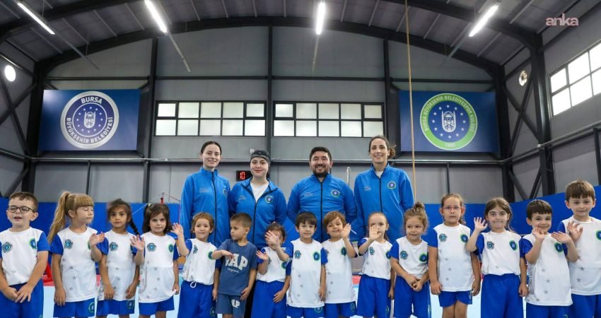 Bursa Büyükşehir Belediyesi tarafından gençlerin yaz tatilini daha verimli geçirmelerini