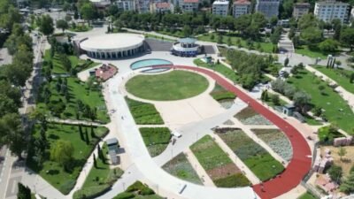 Bursa Büyükşehir Belediyesi, Millet Bahçesi’nde bakım ve onarım ihtiyacı bulunan