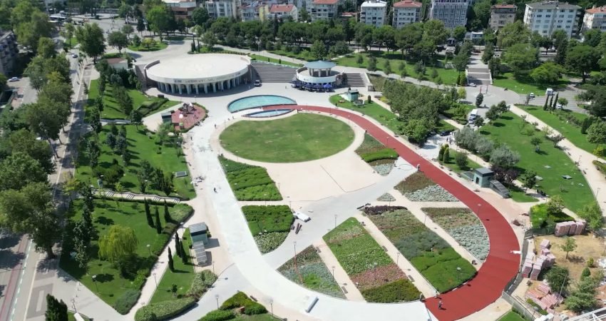 Bursa Büyükşehir Belediyesi, Millet Bahçesi’nde bakım ve onarım ihtiyacı bulunan