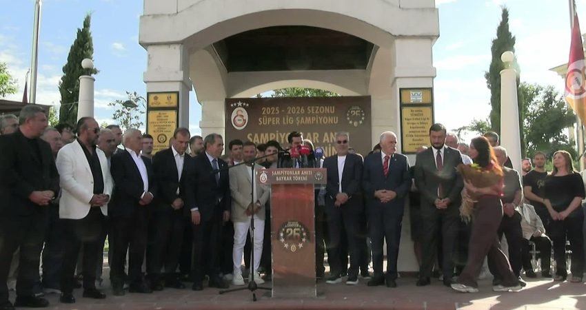 Büyükçekmece Şampiyonlar Anıtı Bayrak Çekme Töreni, Galatasaray Başkanı Dursun Özbek
