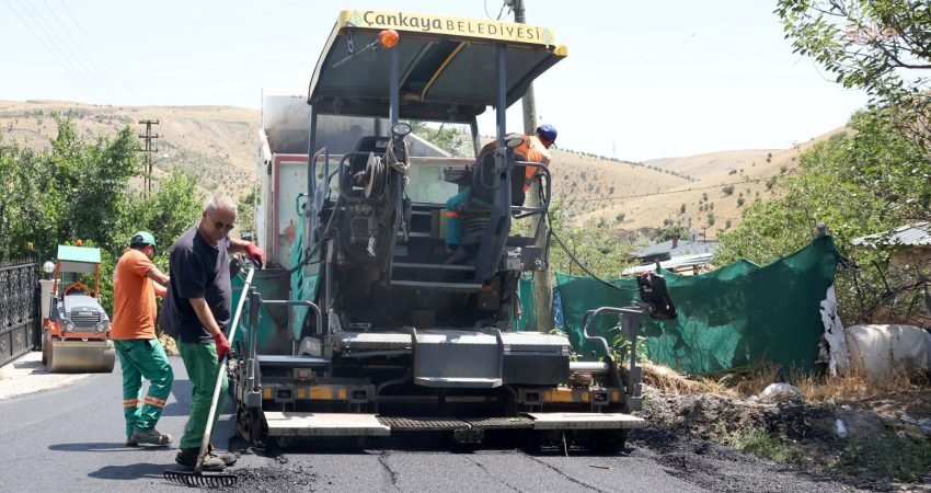 Çankaya Belediyesi, yaz dönemi asfalt çalışmalarını kırsal mahallelerde de aralıksız