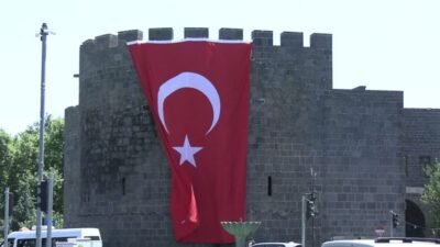 CHP Diyarbakır Milletvekili Sezgin Tanrıkulu, "Çerçeve Yasa'nın TBMM’nin tatile girmeden