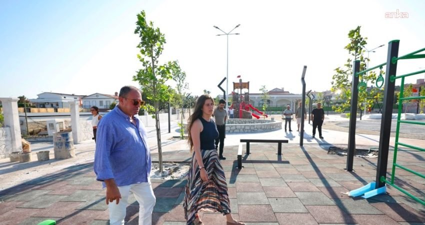 Çeşme Belediye Başkanı Lâl Denizli, Park ve Bahçeler Müdürü Kürşat