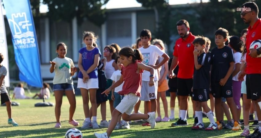 Çeşme Belediye Spor Kulübü'nün Yaz Spor Okulları, renkli gösteriler ve