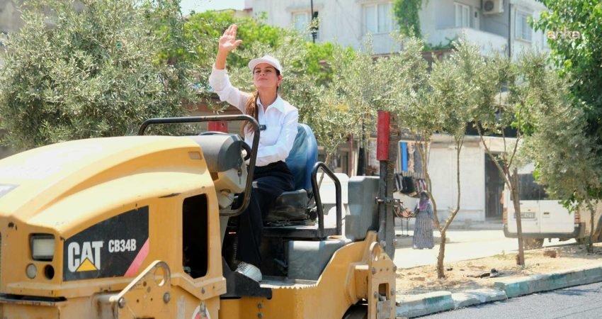 Ceyhan Belediye Başkan Vekili Sevil Aydar Yıldız, Orhan Kemal Bulvarı'ndaki sıcak