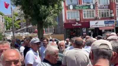 CHP Genel Merkezi tarafından görevden alınan Aksaray il yönetimi partiden