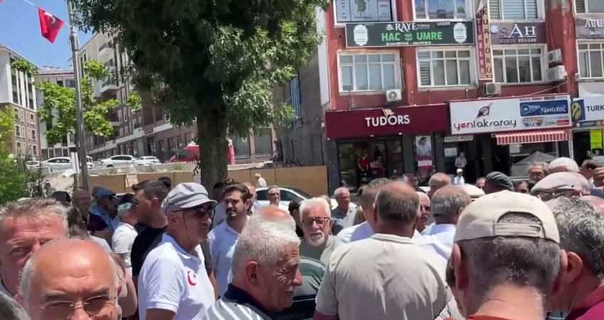 CHP Genel Merkezi tarafından görevden alınan Aksaray il yönetimi partiden