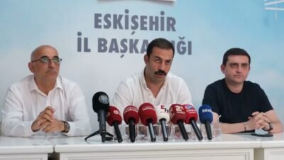 CHP Eskişehir İl Başkanlığı'ndan alınan Talat Yalaz ve CHP Odunpazarı