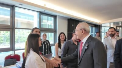 CHP Genel Başkanı Kemal Kılıçdaroğlu, Kadın Kolları tarafından parti genel