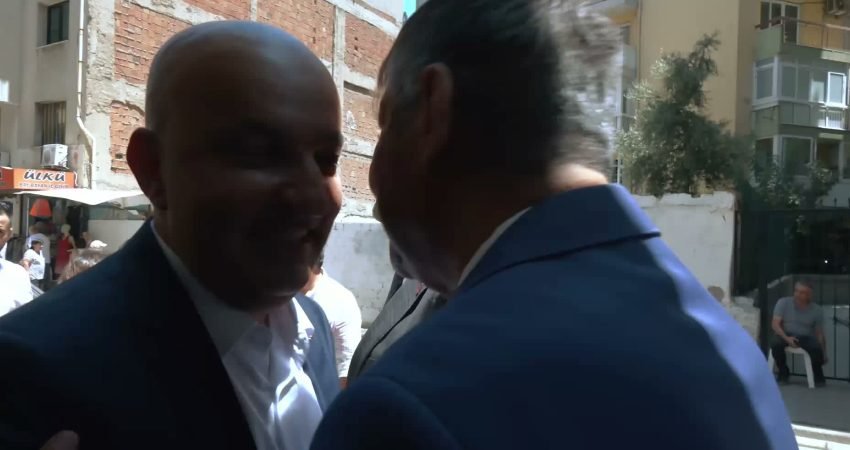 CHP Genel Sekreteri Rıfat Nalbantoğlu, Genel Başkan Yardımcısı Devrim Barış