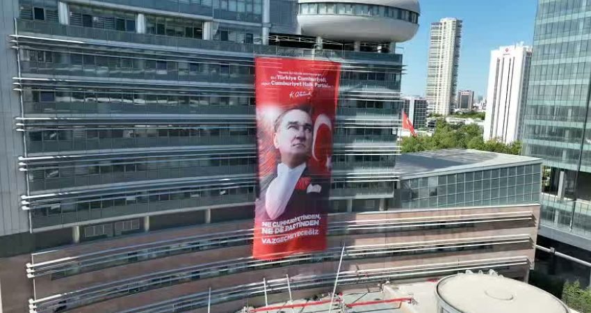 CHP Grup Başkanı Özgür Özel'in grup toplantısında yaptığı 'Yeni partimizi