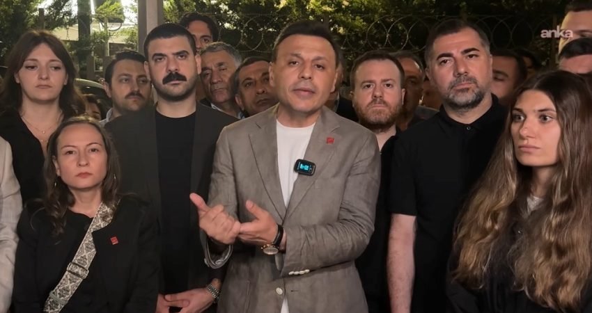 CHP İstanbul İl Başkanlığı, 10 ay sonra yine polis ablukasına