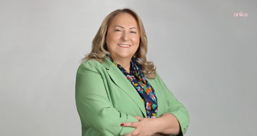 CHP Kadın Kolları Başkanı Ayten Gülsever, Eski CHP Genel Başkanı