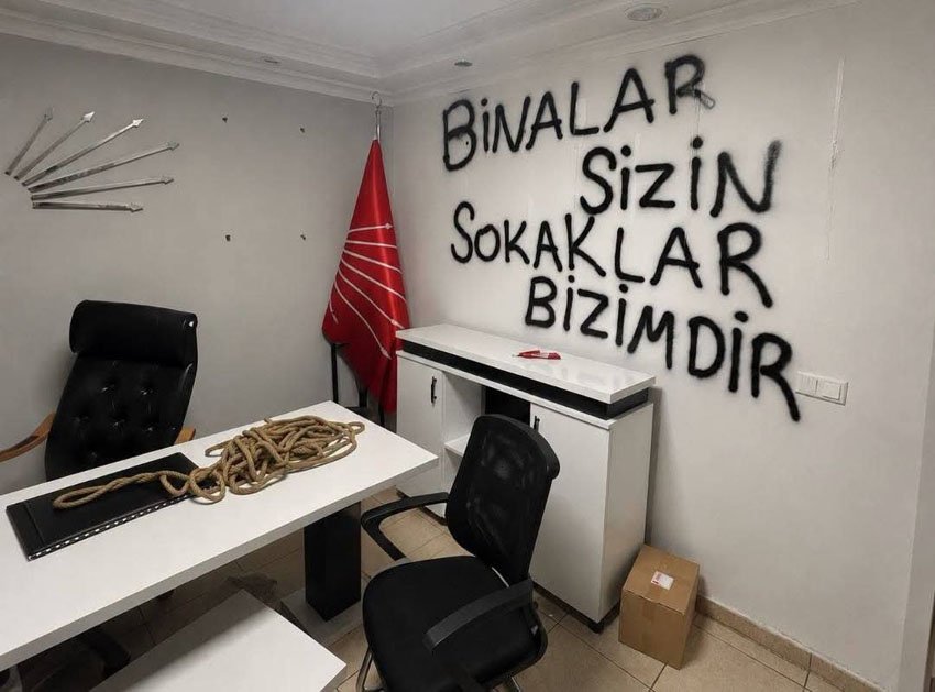 Ankara'da CHP ilçe örgütlerinde yaşanan yönetim değişiklikleri sırasında dikkat çeken