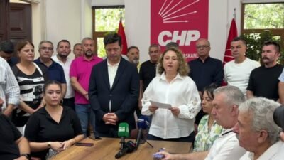 CHP Menteşe İlçe Örgütü partiden toplu istifa ederek YENİ Parti'ye