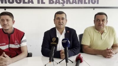 CHP Muğla İl Başkanı Halil Karahan, görevine başladı. Karahan, “Cumhuriyet