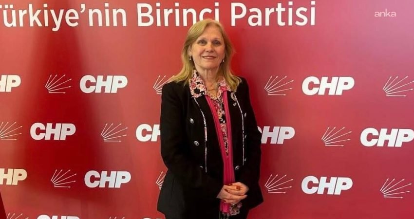 CHP Muğla İl Kadın Kolları Başkanı Sema Gençoğlu ile yönetim