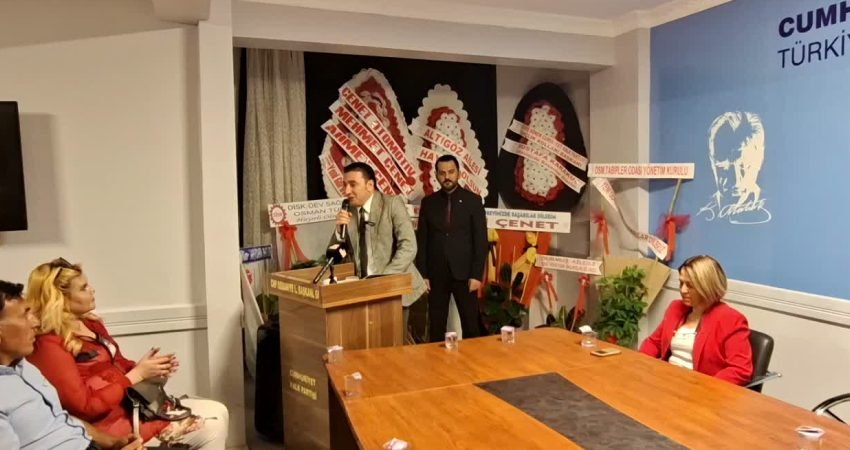 CHP Osmaniye İl Başkanı Rıza Tekerek, “Adamcılık, ekipçilik, grupçuluk, ayrımcılık