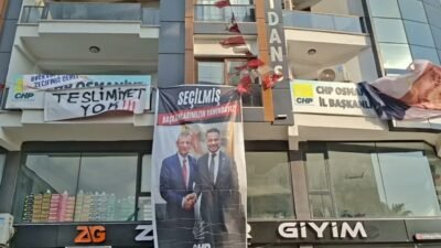 CHP Osmaniye İl Başkanlığı görevine atanan Rıza Tekerek ve yönetimi,