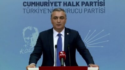 CHP Sözcüsü Müslim Sarı, CHP Grup Başkanı Özgür Özel'in dün