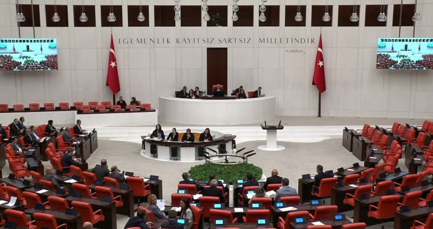 CHP Karabük Milletvekili Cevdet Akay, Hazine ve Maliye Bakanı Mehmet
