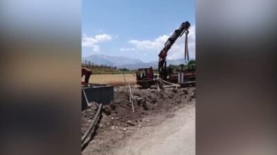 Kahramanmaraş'ın Afşin ilçesinde, Adatepe Barajı'ndan tarım arazilerine su taşıyan sulama
